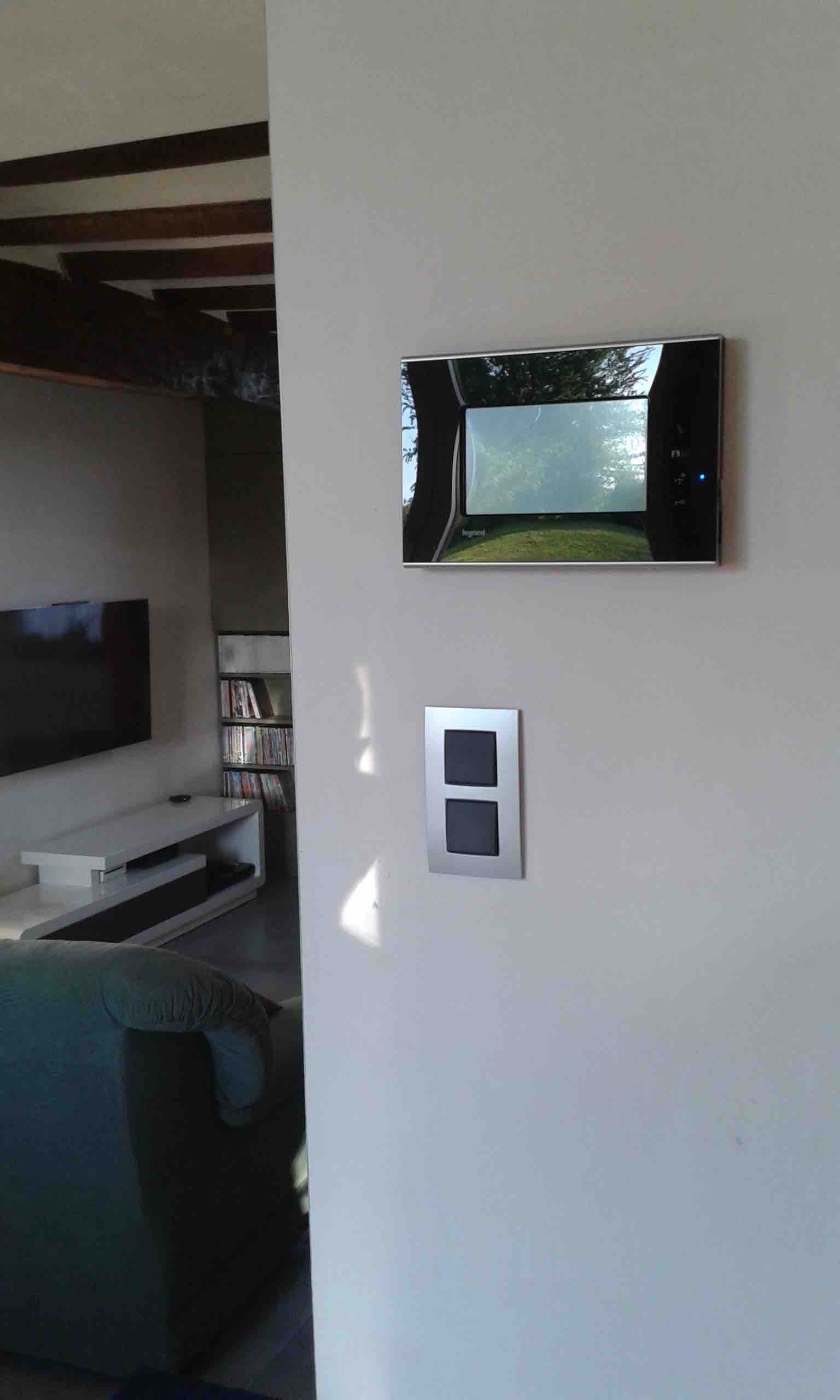 Installation d'un vidéophone avec mémoire